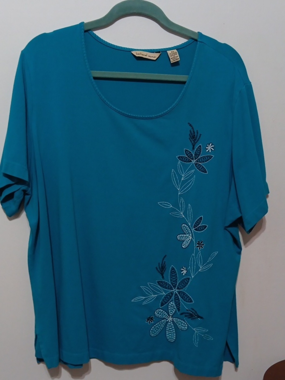 Bechamel Teal Short-Sleeve Floral Embroidered Tee